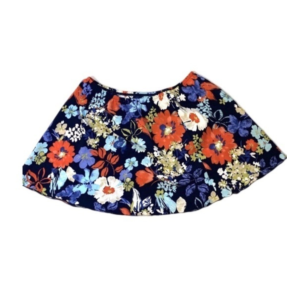 Floral Swimming Skirt 
Alfred Dunner 100% Polyester
Sz 10